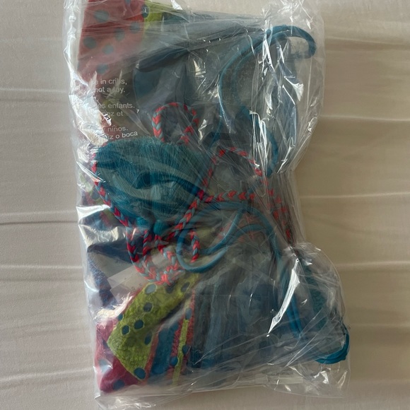 NWT Alice + Olivia Livia Cotton Eyelet Halter Crop Top - Picture 4 of 4